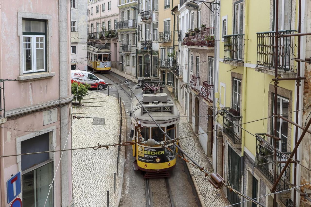 Grand Parliament Duplex By Homing Apartment Lisbon Exterior photo